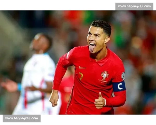 C 罗逆生长神话!40 岁再获足坛顶薪,日薪 48.8 万镑冲击千球里程碑 C 罗逆生长神话!40 岁再获足坛顶薪,日薪 48.8 万镑冲击千球里程碑